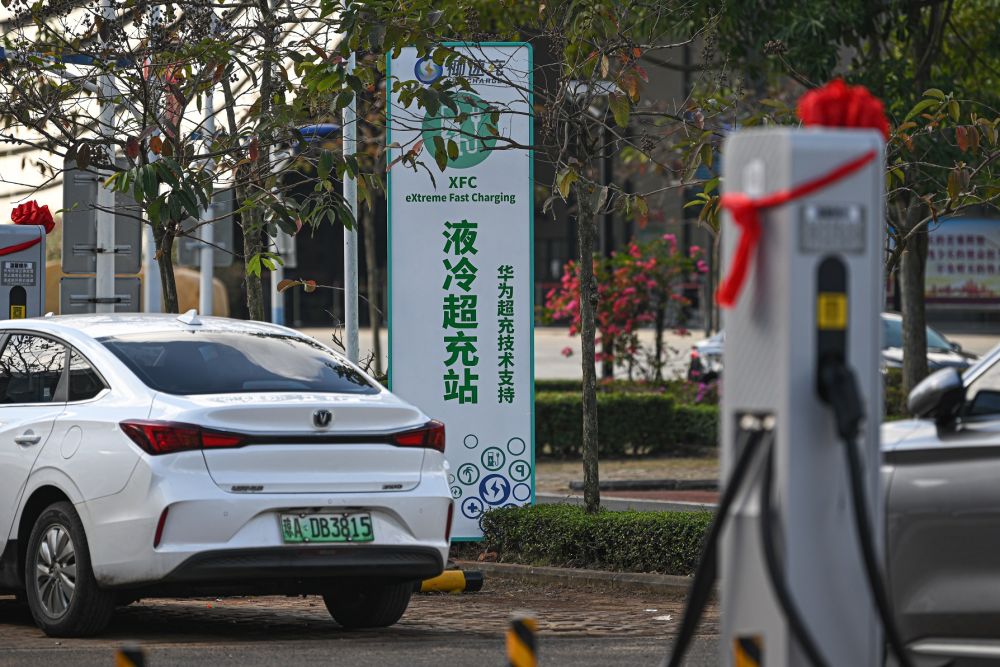 關(guān)于所謂的2024新澳門正版免費資本車的真相揭露——警惕網(wǎng)絡(luò)賭博陷阱，警惕網(wǎng)絡(luò)賭博陷阱，揭露所謂澳門正版免費資本車真相